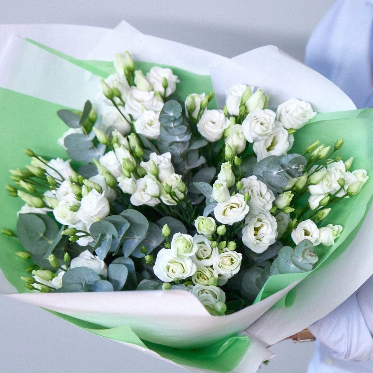 White Lisianthus bunch - Image 3