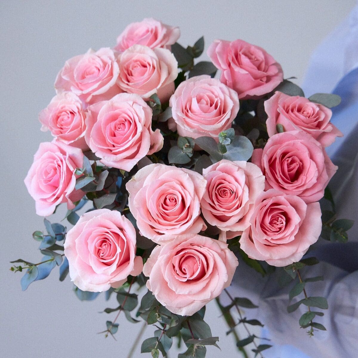 Bunch of pink roses - Image 3