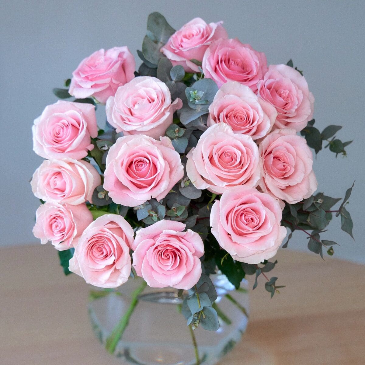 Bunch of pink roses - Image 6