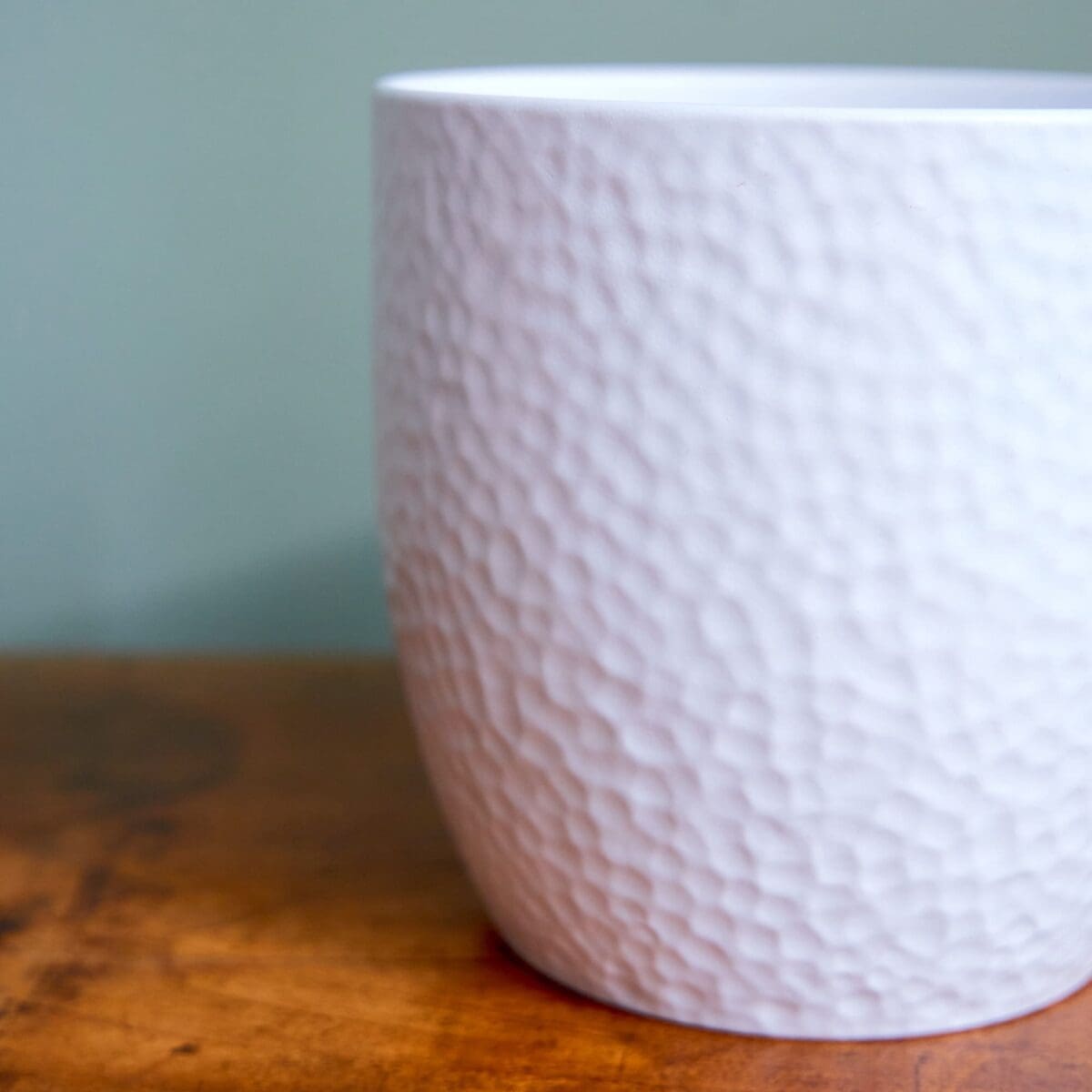 White ceramic planter - Image 3